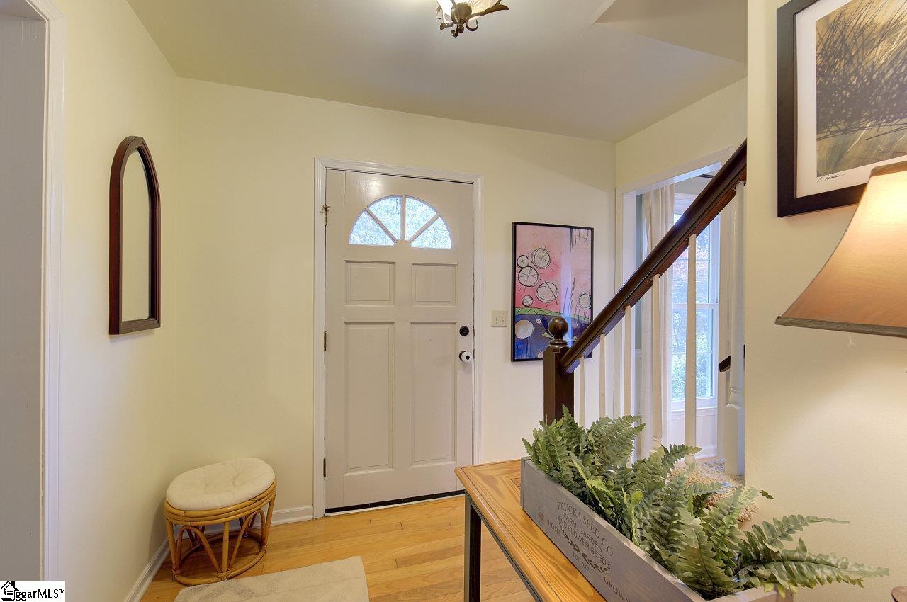 57 Cobblestone Road Greenville, SC 29615 - Photo 3 of 35 Gallery Image 3