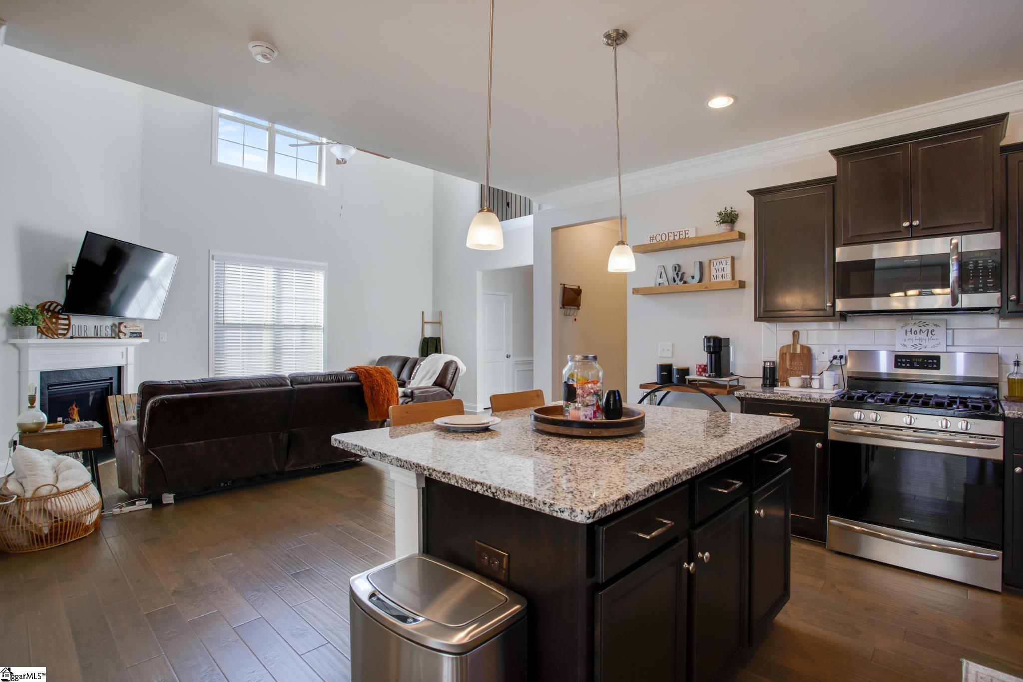 222 Raleighwood Lane Simpsonville, SC 29681 - Photo 10 of 35