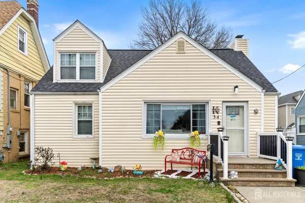 $499,999 | 34 Ling Street, Fords, NJ 08863