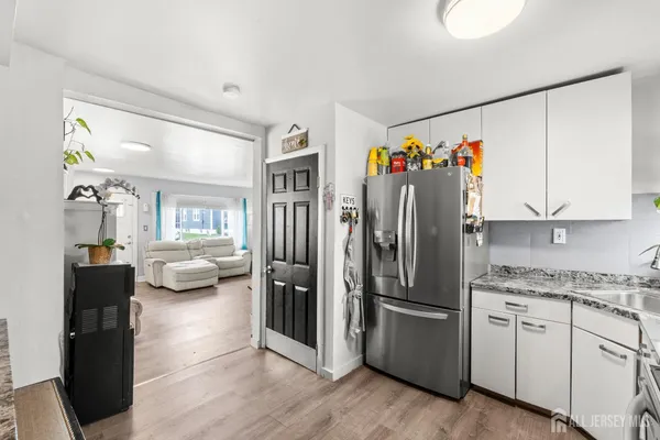 $499,999 | 34 Ling Street, Fords, NJ 08863