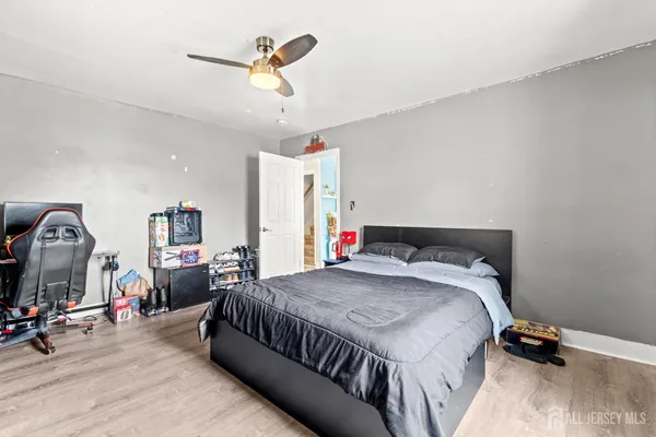 $499,999 | 34 Ling Street, Fords, NJ 08863