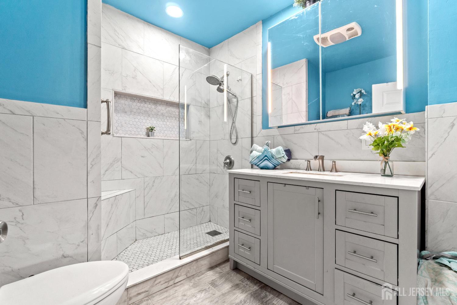 34 Ling Street Fords, NJ 08863 - Photo 6 of 17