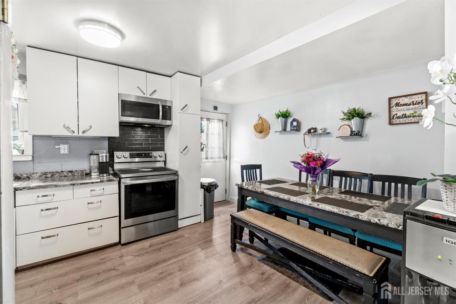 34 Ling Street Fords, NJ 08863 - Photo 9 of 17