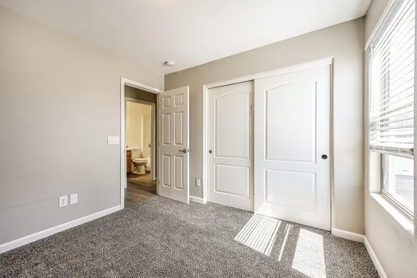 $2,585 | 2531 West White Feather Lane, Phoenix, AZ 85085