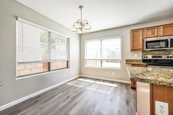 $2,585 | 2531 West White Feather Lane, Phoenix, AZ 85085