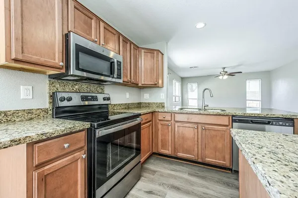 $2,585 | 2531 West White Feather Lane, Phoenix, AZ 85085