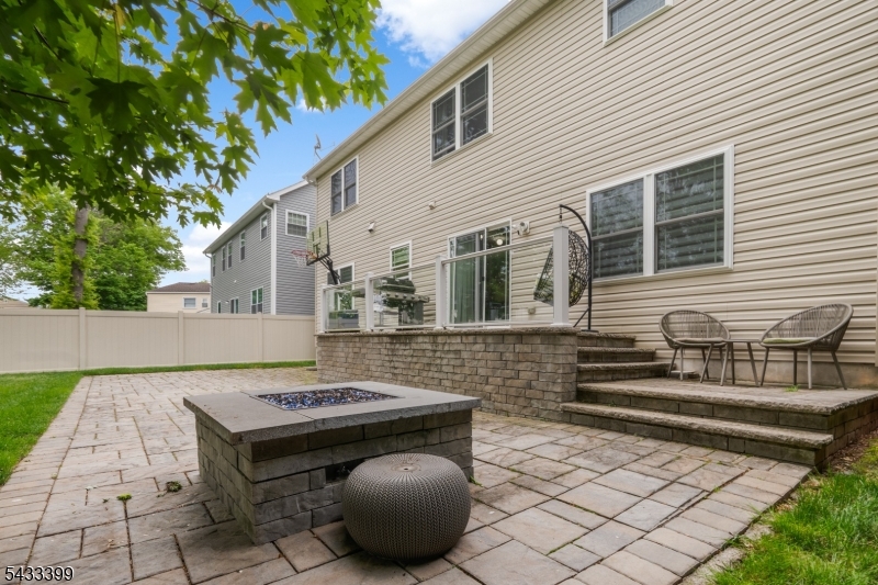 628 New Dover Road Woodbridge, NJ 07067 - Photo 23 of 24