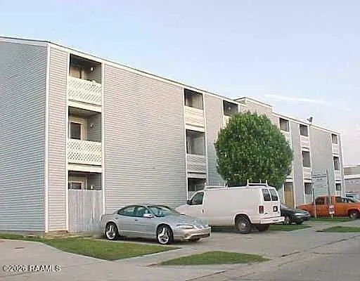 $74,900 | 4218 Hessmer Avenue, Unit 306, Metairie, LA 70002