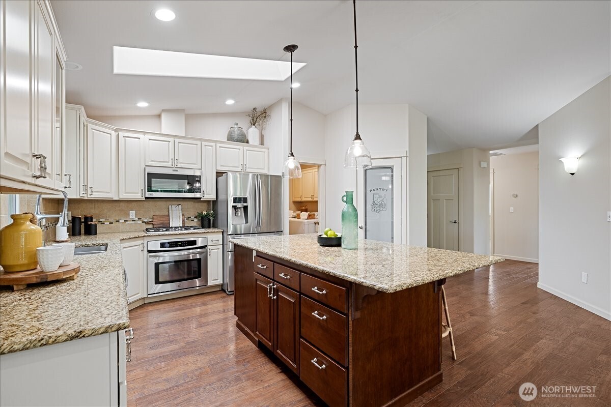 15624 42nd Drive Southeast Bothell, WA 98012 - Photo 15 of 40