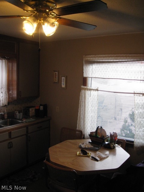 6111 Biddulph Road Brooklyn, OH 44144 - Photo 7 of 19