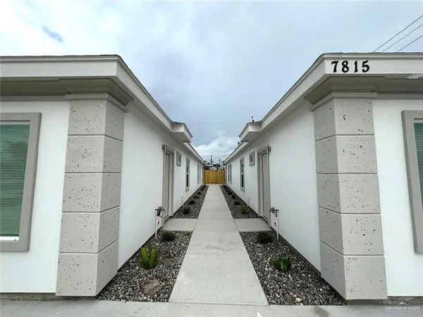$1,075 | 7702 North 58th Street, Unit 2, Mission, TX 78573