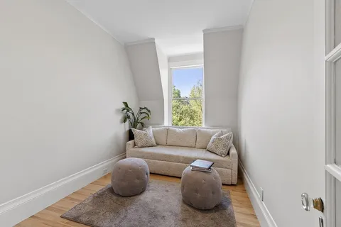 $1,800,000 | 178 Commonwealth Avenue, Unit 7, Boston, MA 02116