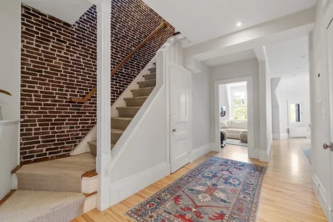 $1,800,000 | 178 Commonwealth Avenue, Unit 7, Boston, MA 02116