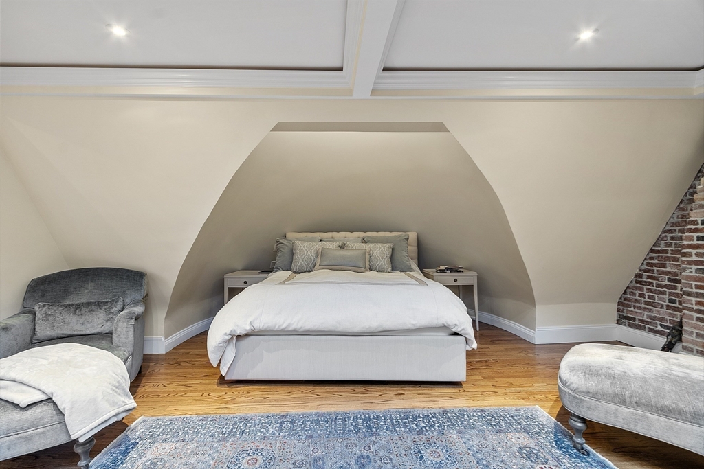 178 Commonwealth Avenue, Unit 7 Boston, MA 02116 - Photo 20 of 36