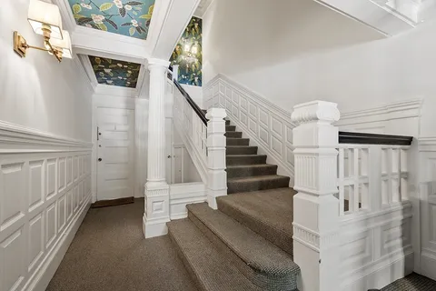 $1,800,000 | 178 Commonwealth Avenue, Unit 7, Boston, MA 02116