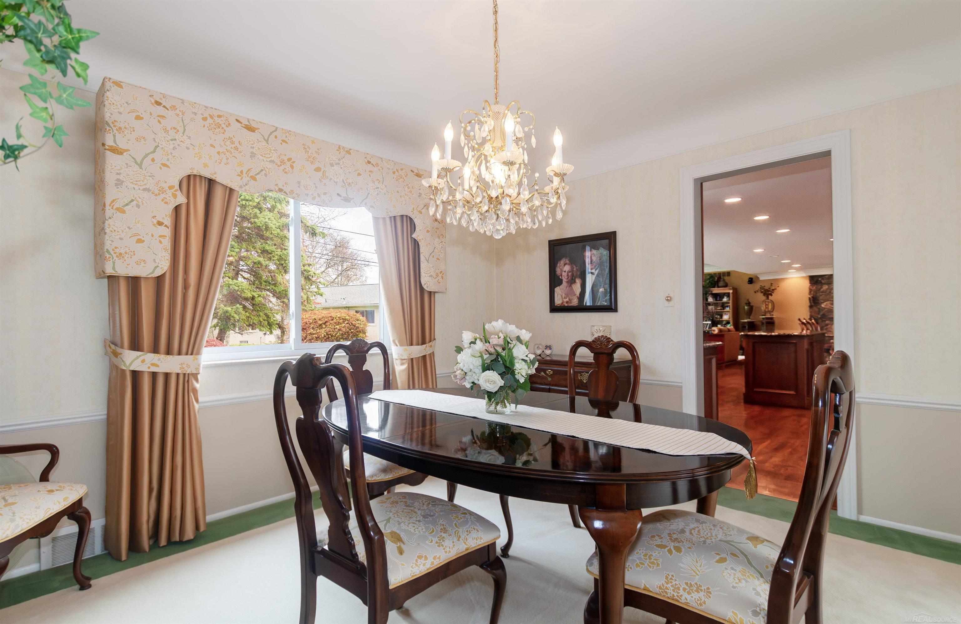 1010 Canterbury Road Grosse Pointe Woods, MI 48236 - Photo 12 of 65