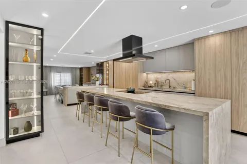 $3,975,000 | 12111 Northwest 5th Court, Plantation, FL 33325