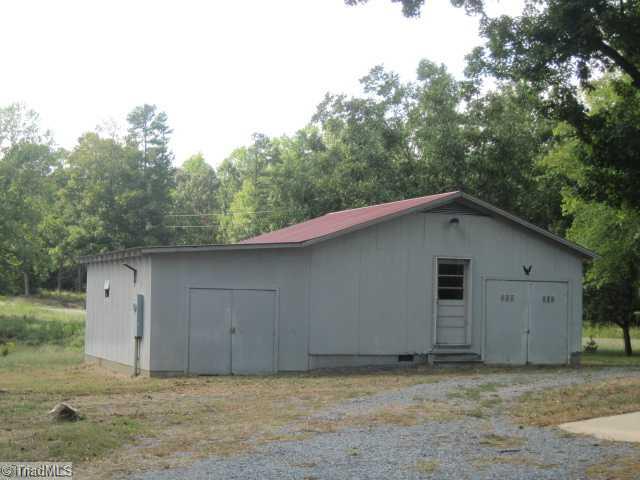 420 Beane Road Seagrove, NC 27341 - Photo 4 of 11 Storage.