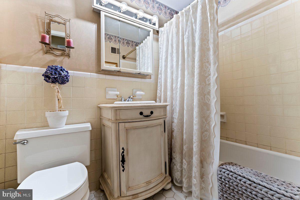2506 Berwyn Road Wilmington, DE 19810 - Photo 29 of 43 Updated Hall Bath