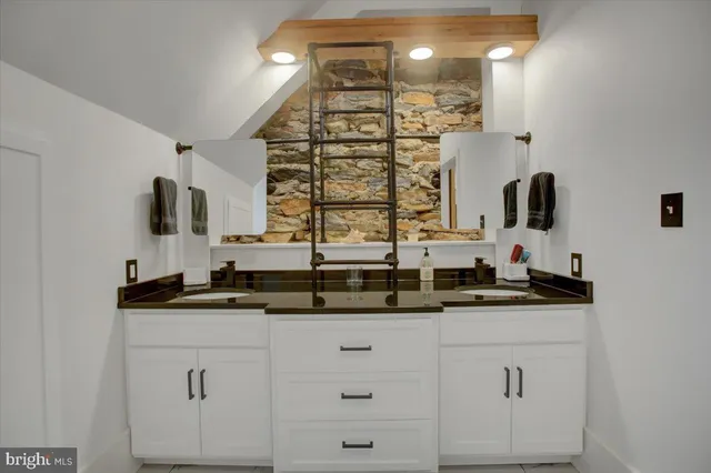 $725,000 | 307 West W King Street, Shippensburg, PA 17257