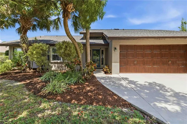 $975,000 | 3953 Prairie Dunes Drive, Sarasota, FL 34238