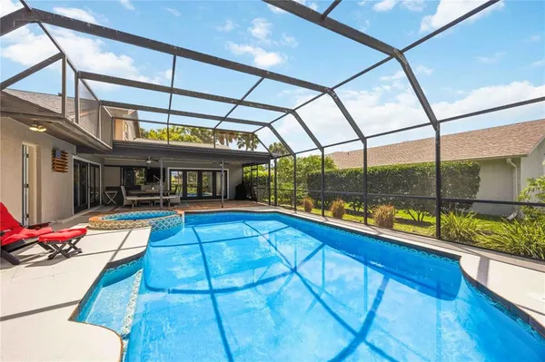 $975,000 | 3953 Prairie Dunes Drive, Sarasota, FL 34238