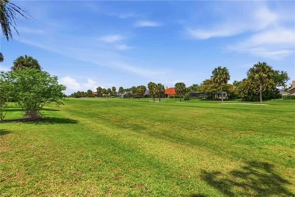 $975,000 | 3953 Prairie Dunes Drive, Sarasota, FL 34238