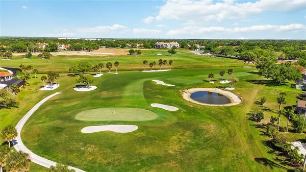 $975,000 | 3953 Prairie Dunes Drive, Sarasota, FL 34238