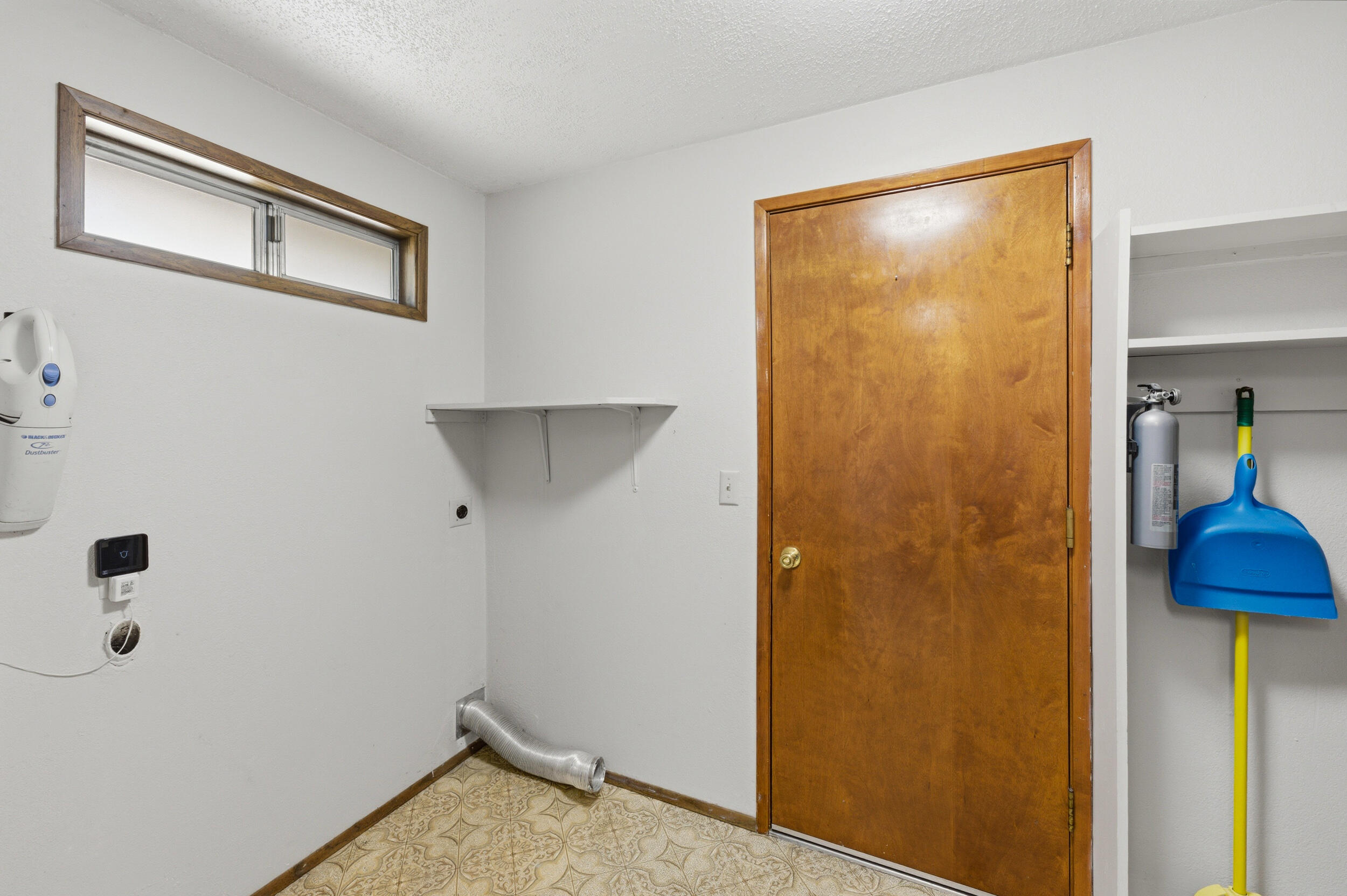 50868 Doe Loop La Pine, OR 97739 - Photo 16 of 51 a view of small space