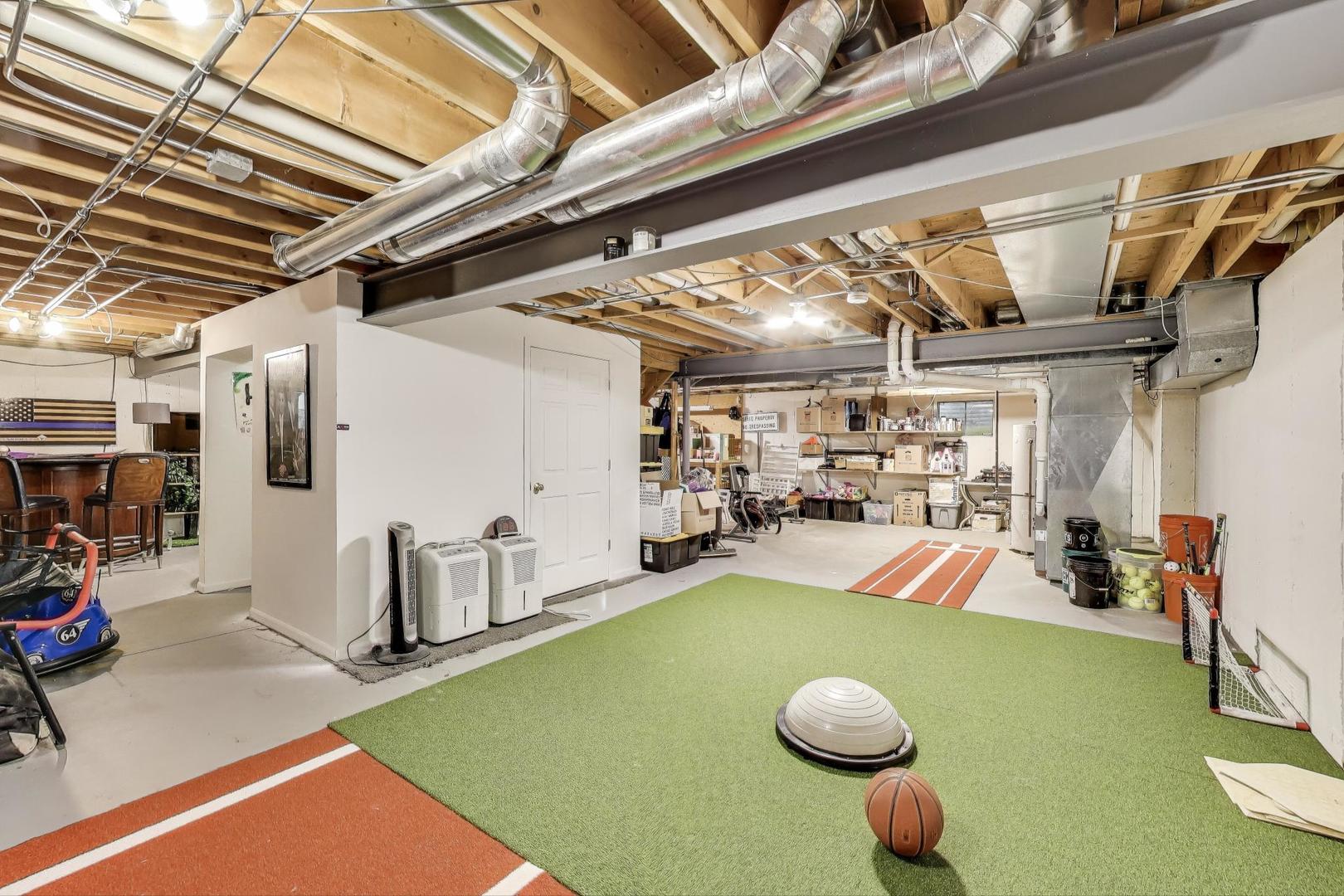 1010 Evergreen Street Mundelein, IL 60060 - Photo 23 of 28 a view of a room with gym equipment