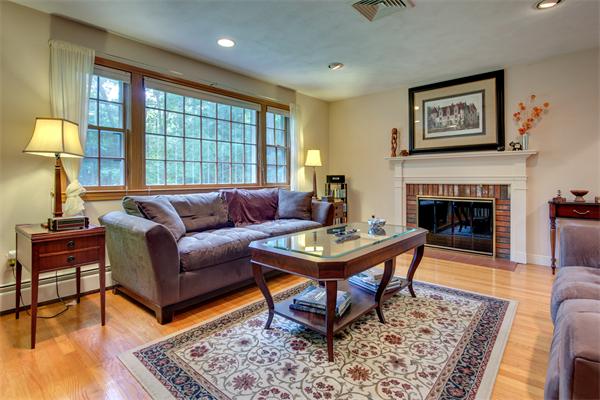 105 Davis Road Bedford, MA 01730 - Photo 2 of 7 Gallery Image 2
