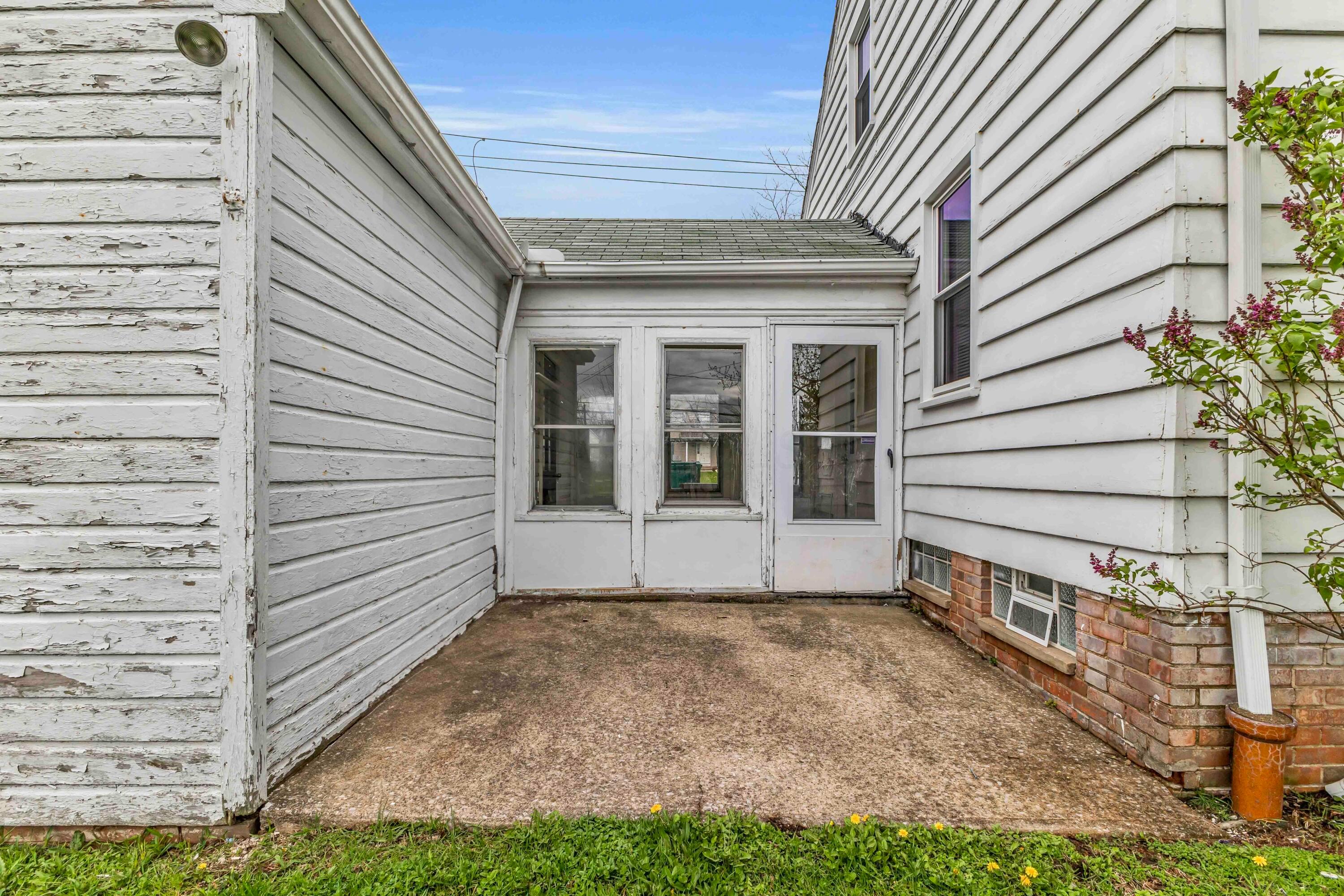 14608 Rockside Road Maple Heights, OH 44137 - Photo 27 of 45 rocksidemls_27