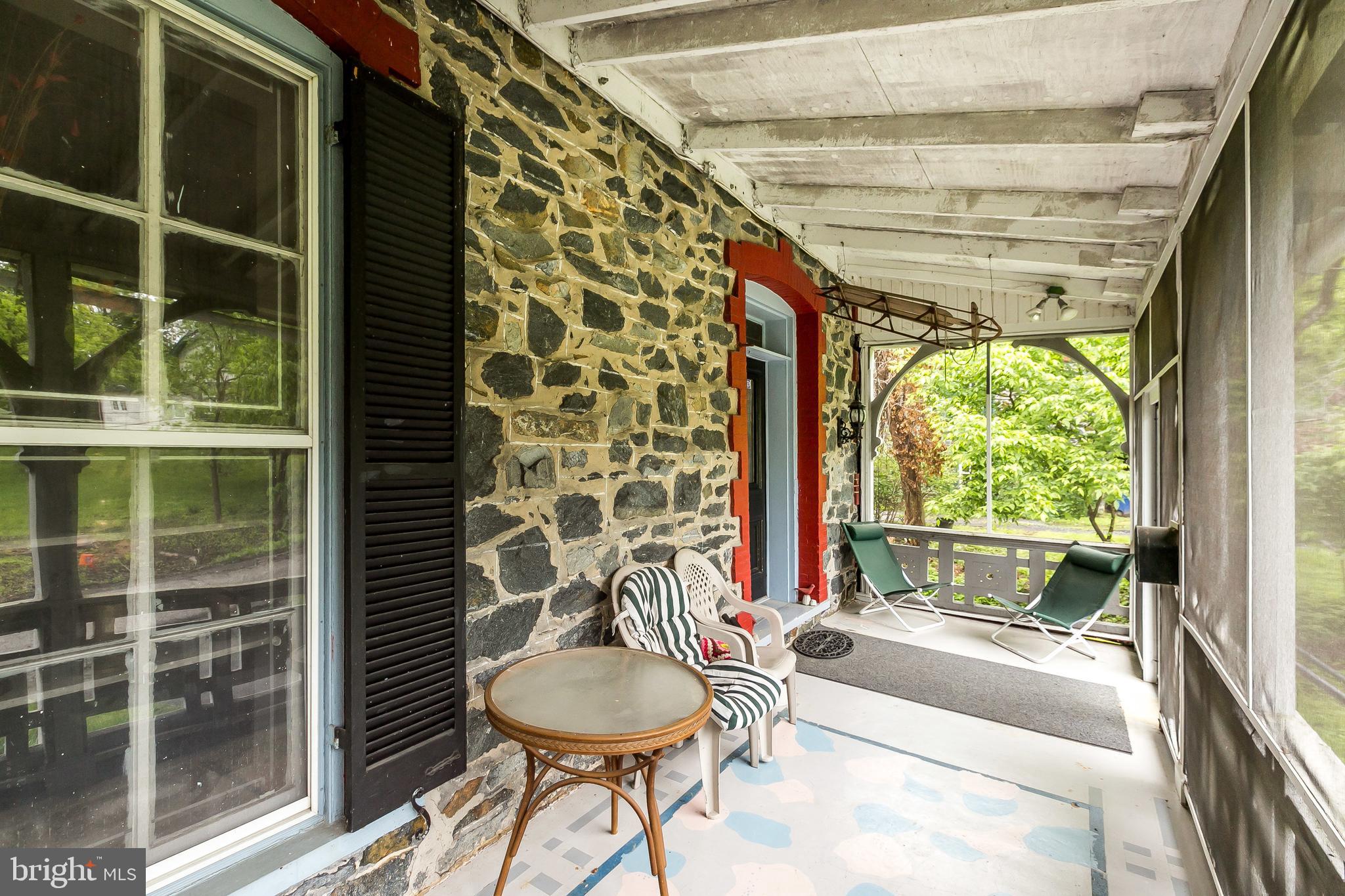 5602 Roxbury Place Baltimore, MD 21209 - Photo 3 of 43 Gallery Image 3