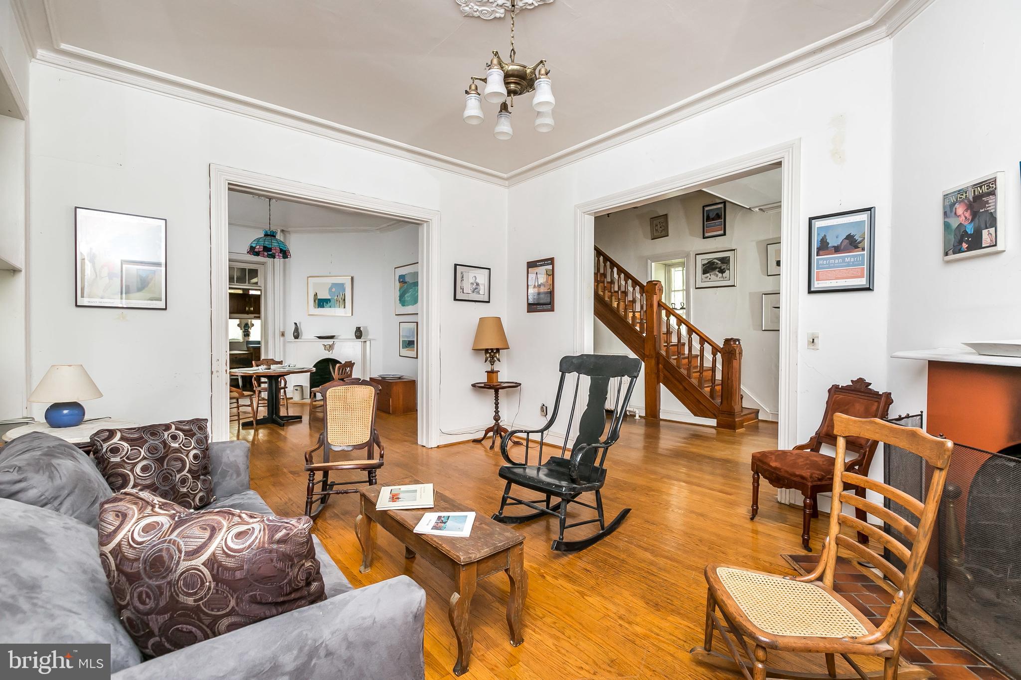5602 Roxbury Place Baltimore, MD 21209 - Photo 8 of 43 Gallery Image 8
