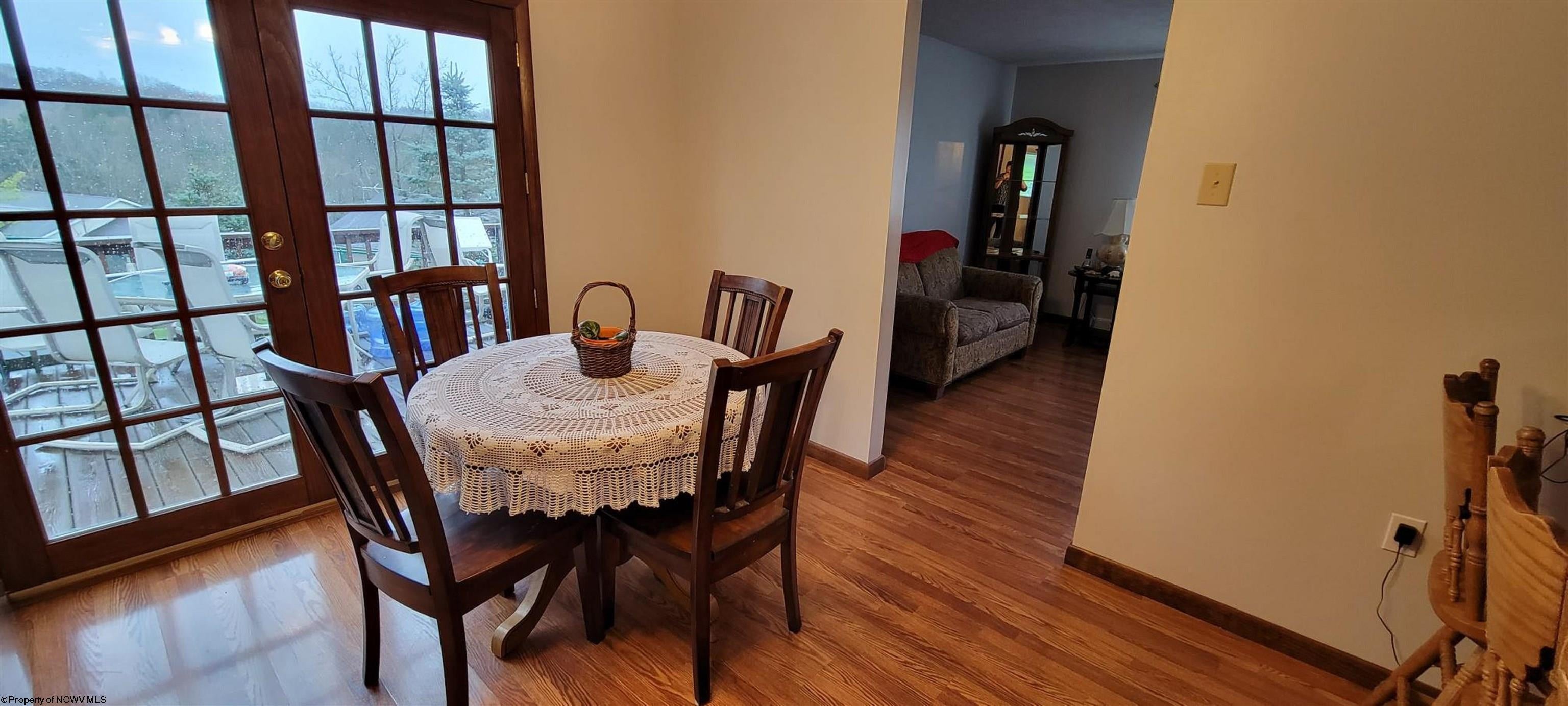 156 Raintree Boulevard Bridgeport, WV 26330 - Photo 8 of 29 Gallery Image 8