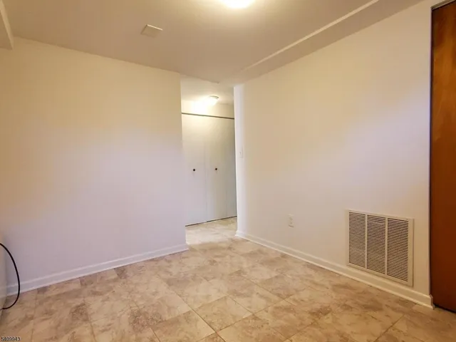 $2,850 | 708A Farrand Street, Unit 708A, Raritan, NJ 08869