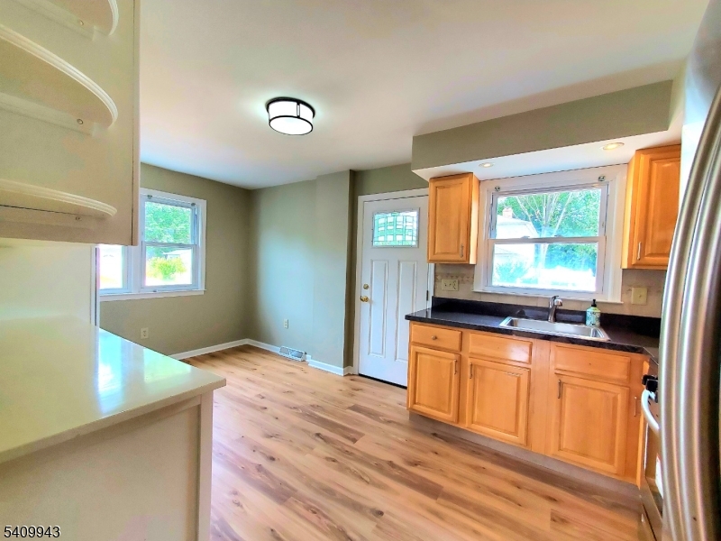 708A Farrand Street, Unit 708A Raritan, NJ 08869 - Photo 2 of 18