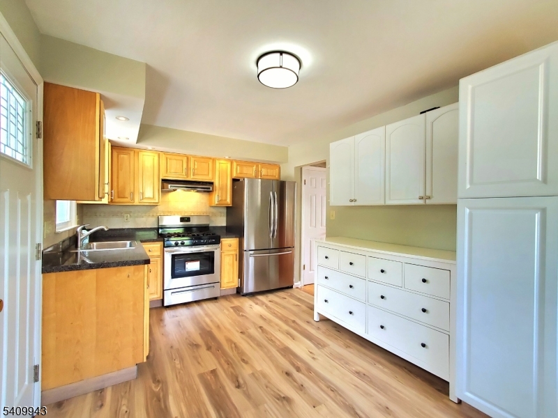 708A Farrand Street, Unit 708A Raritan, NJ 08869 - Photo 6 of 18