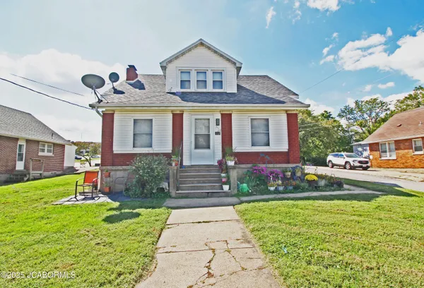 $190,000 | 110 East Franklin Street, Jefferson City, MO 65101