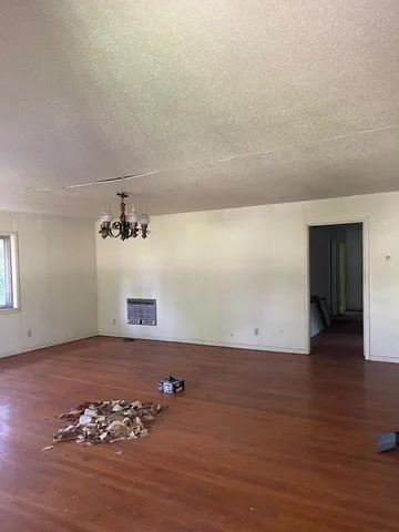 $274,000 | 9543 East Brainerd Road, Chattanooga, TN 37421