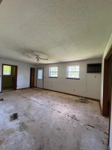 $274,000 | 9543 East Brainerd Road, Chattanooga, TN 37421