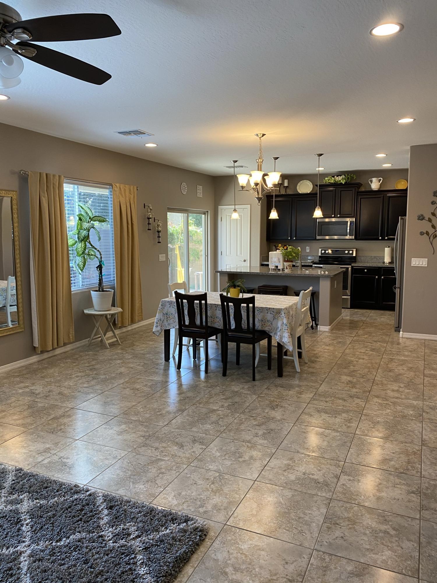 2957 East Megan Street Gilbert, AZ 85295 - Photo 3 of 28 Large Great Room