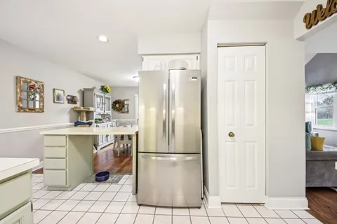 $305,000 | 149 South Stonington Drive, Unit 341, Palatine, IL 60074