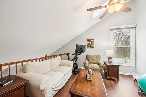 $305,000 | 149 South Stonington Drive, Unit 341, Palatine, IL 60074