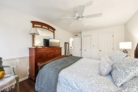 $305,000 | 149 South Stonington Drive, Unit 341, Palatine, IL 60074