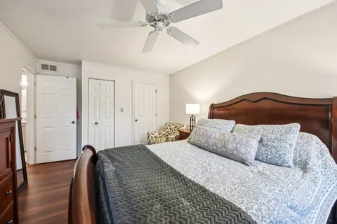 $305,000 | 149 South Stonington Drive, Unit 341, Palatine, IL 60074