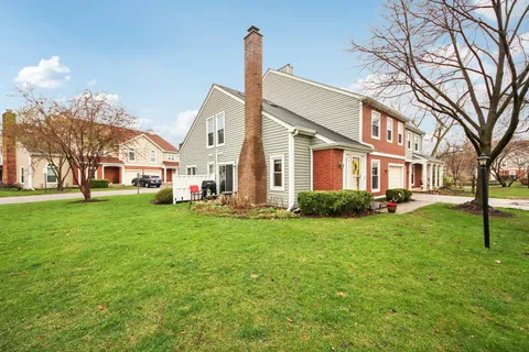 $305,000 | 149 South Stonington Drive, Unit 341, Palatine, IL 60074