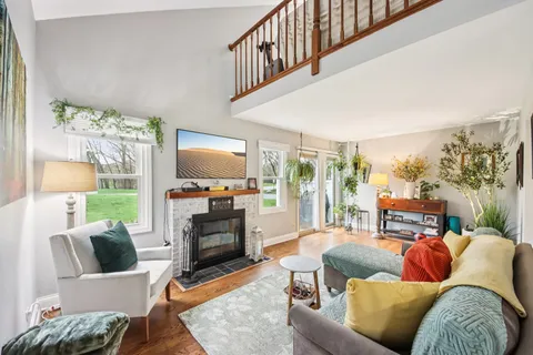 $305,000 | 149 South Stonington Drive, Unit 341, Palatine, IL 60074