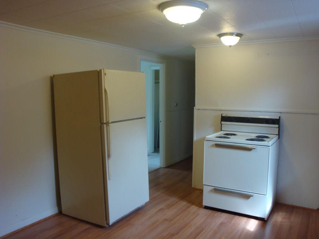 73 Smithwheel Road Old Orchard Beach, ME 04064 - Photo 15 of 27 apt 3 kitchen