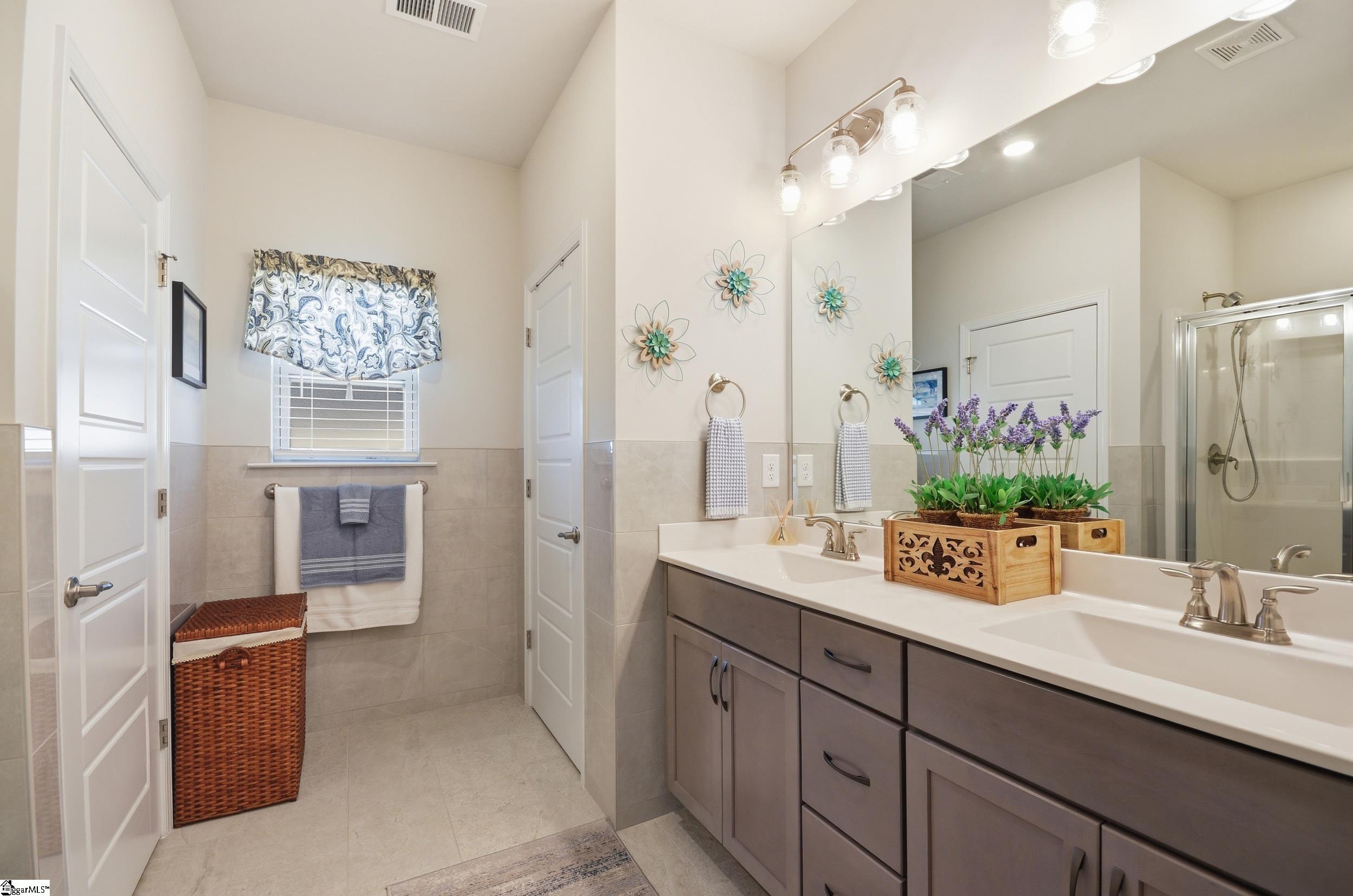 1 Woodcross Drive Simpsonville, SC 29681 - Photo 13 of 31